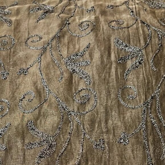 Kenneth Cole Silver Embroidered Taffeta Scarf/Wrap for Fancy Dressing 6 feet - Picture 4 of 5